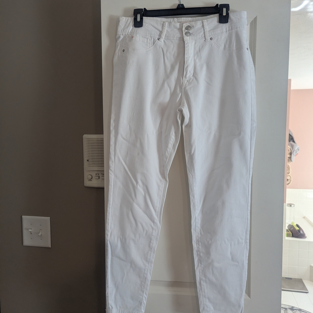 Women's White Straight Leg Pants